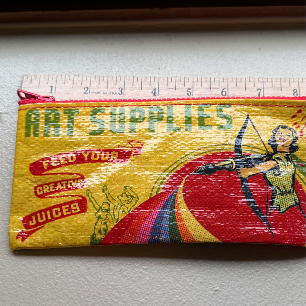 Blue Q Art Supplies Rainbow Pouch NWT